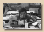Hans Dujardin achter zijn bureau circa 1978